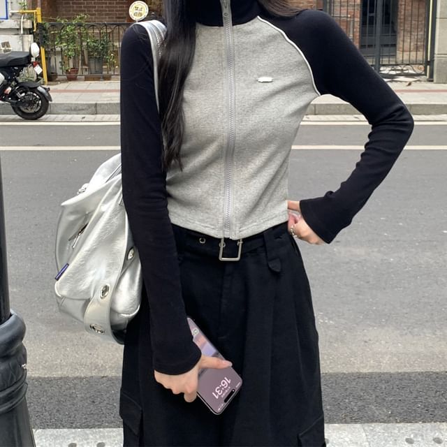 Yako-Stand Collar Contrast Trim Zip-Up Raglan Crop Jacket