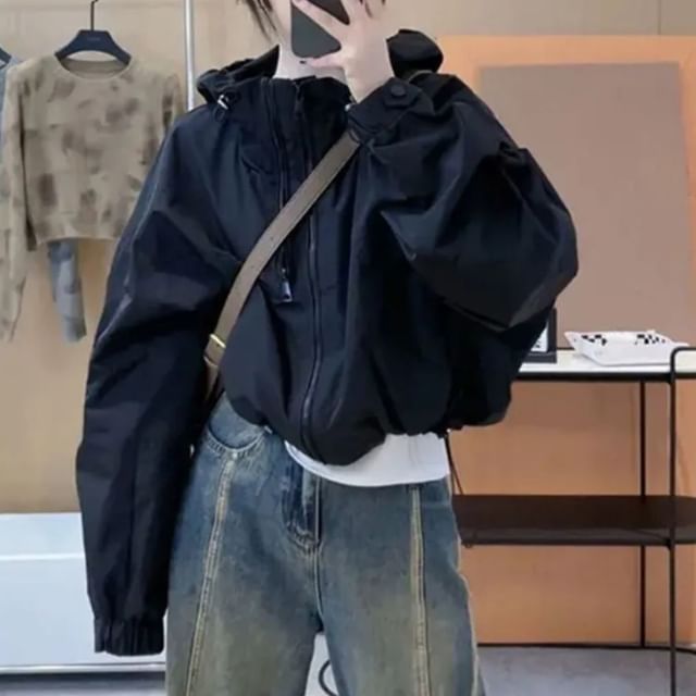 Yako-Stand Collar Plain Hooded Zip Windbreaker