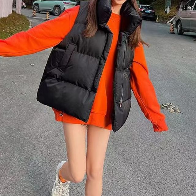 Yako-Stand Collar Plain Puffer Vest