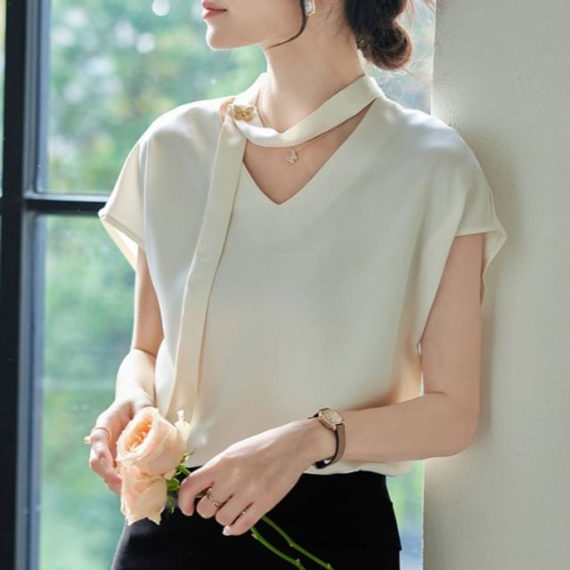 Yilda-Cap-Sleeve Scarf Neck Plain Blouse