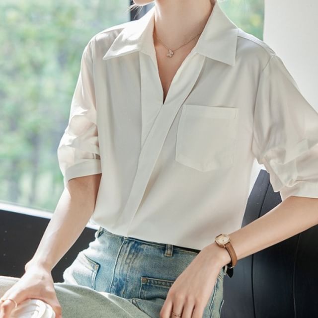 Yilda-Elbow-Sleeve V-Neck Collared Plain Blouse