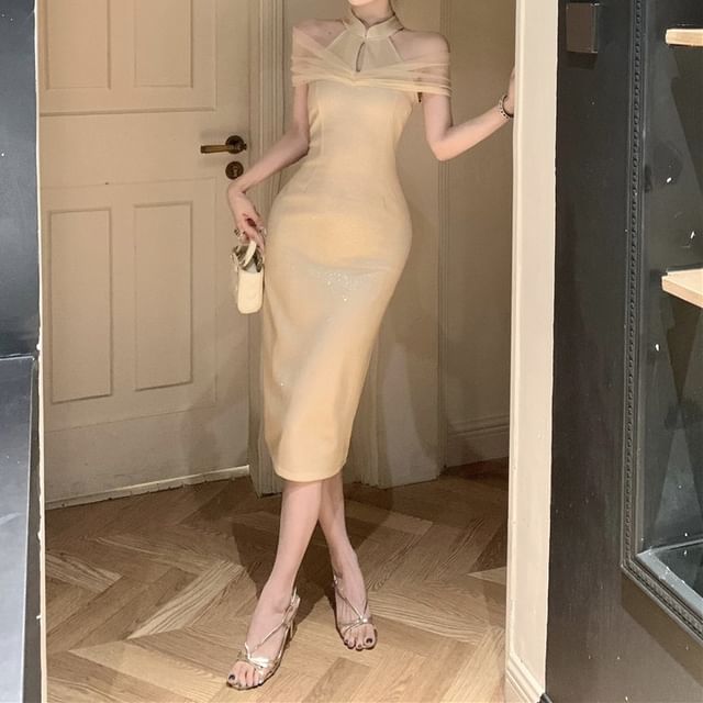 Yilda-Halter Neck Stand Collar Glitter Mesh Panel Slit Midi Sheath Qipao