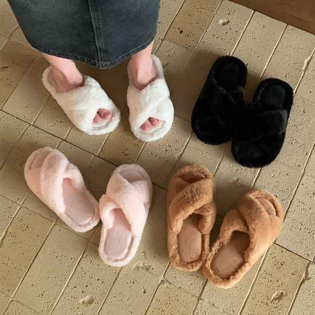 ZORI-Plain Fluffy Home Slippers